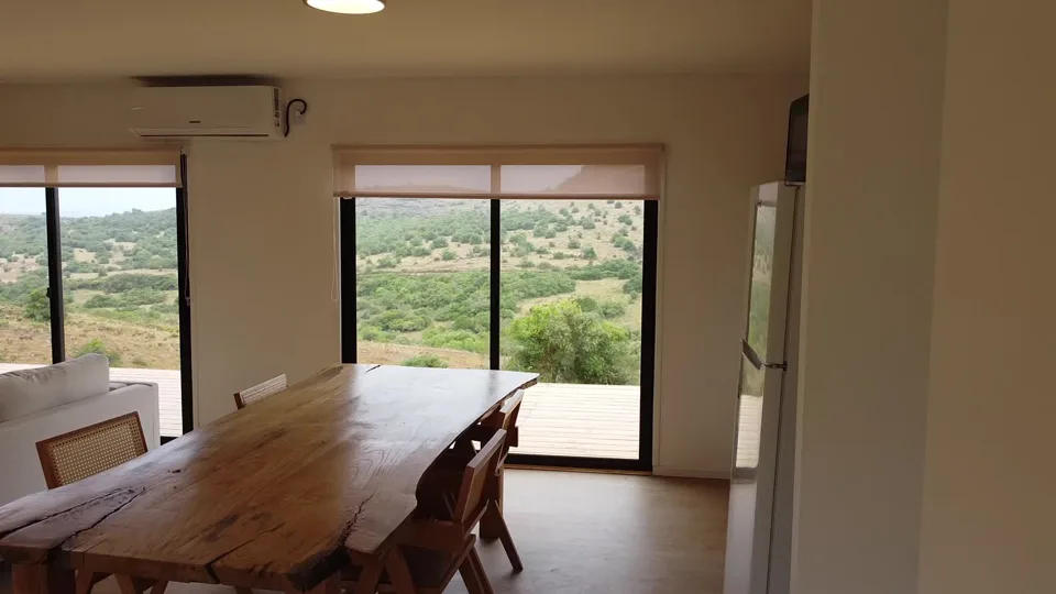 Estar y comedor de una vivienda de Intersteel23